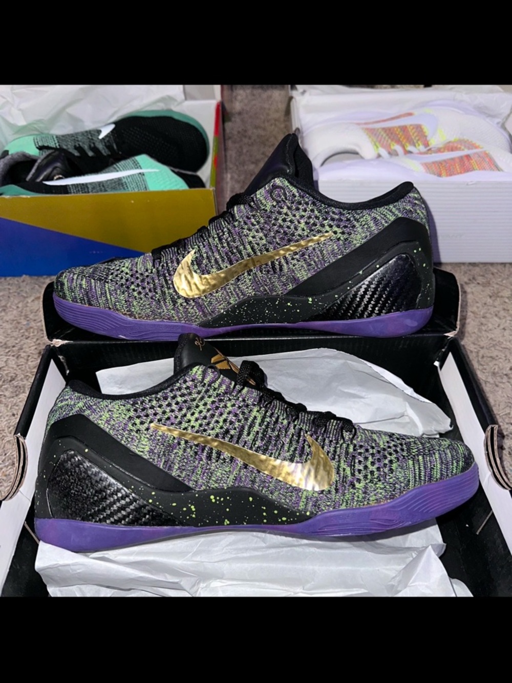 Nike Multicolor Knit Low-Top Basketball Shoes with Gold Swoosh